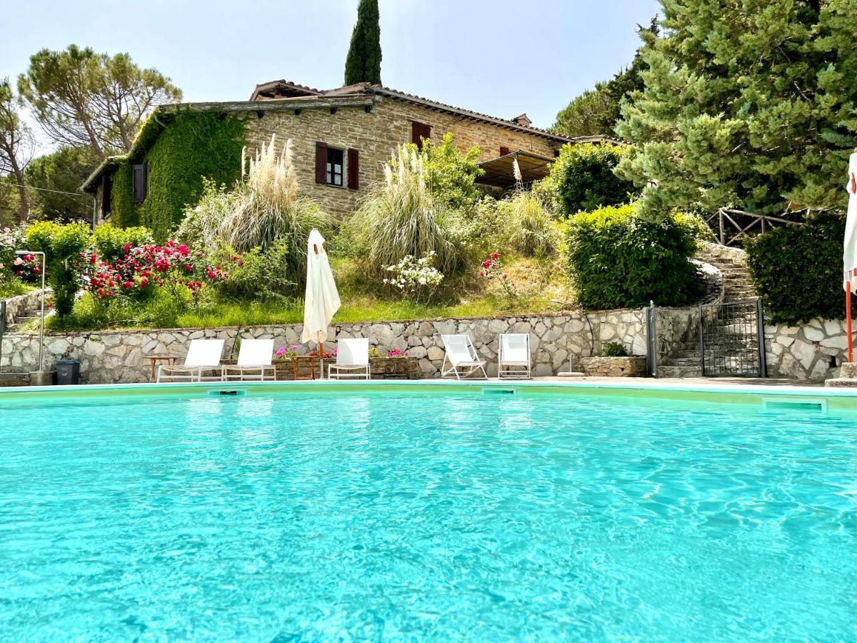 La Panoramica Gubbio - Maison De Charme - Casette E Appartamenti Self Catering Per Vacanze Meravigliose! Exteriör bild